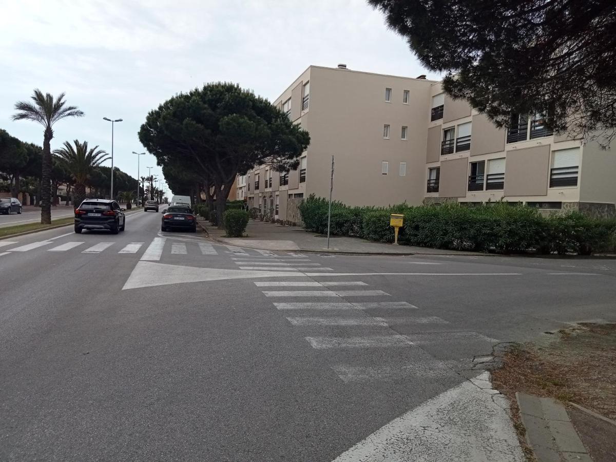 Le Liberte Plage Et Port Saint-Cyprien  Exterior foto